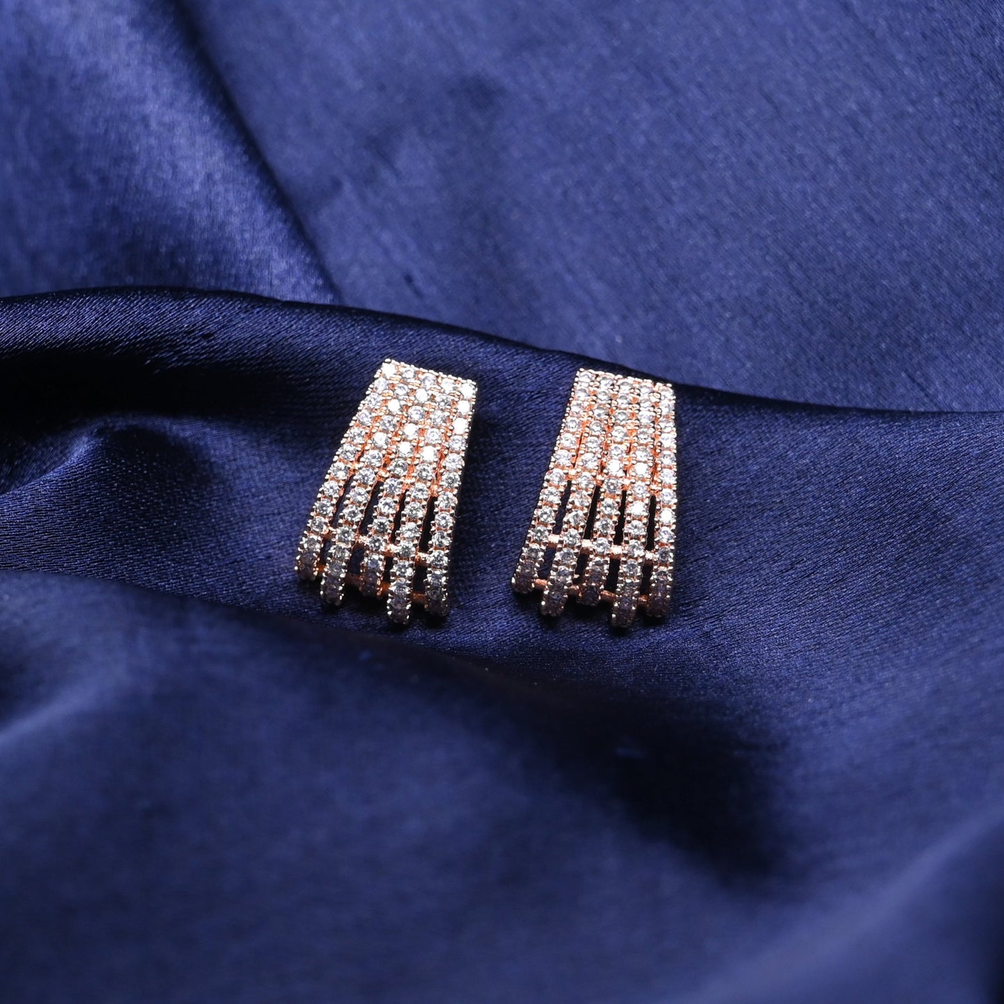 GehnaBuzz Stylish Statement Earring