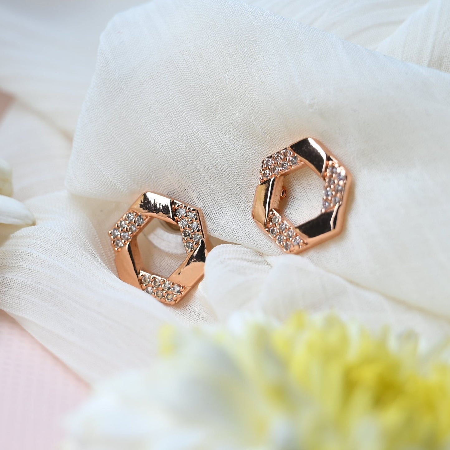 GehnaBuzz 2 Tone Hexagonal Hoop Earring