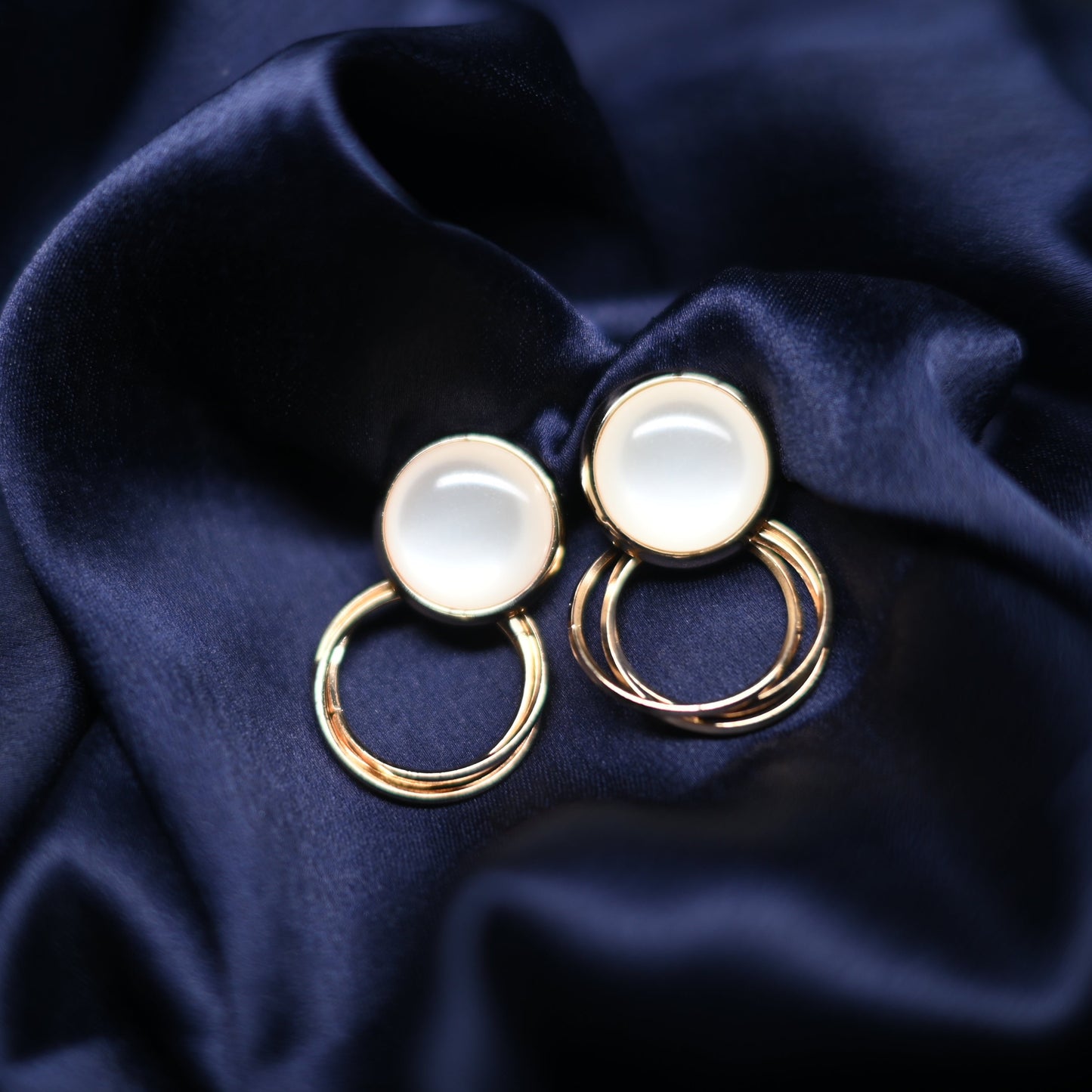 GehnaBuzz Moonlight Circular Dangler Earring