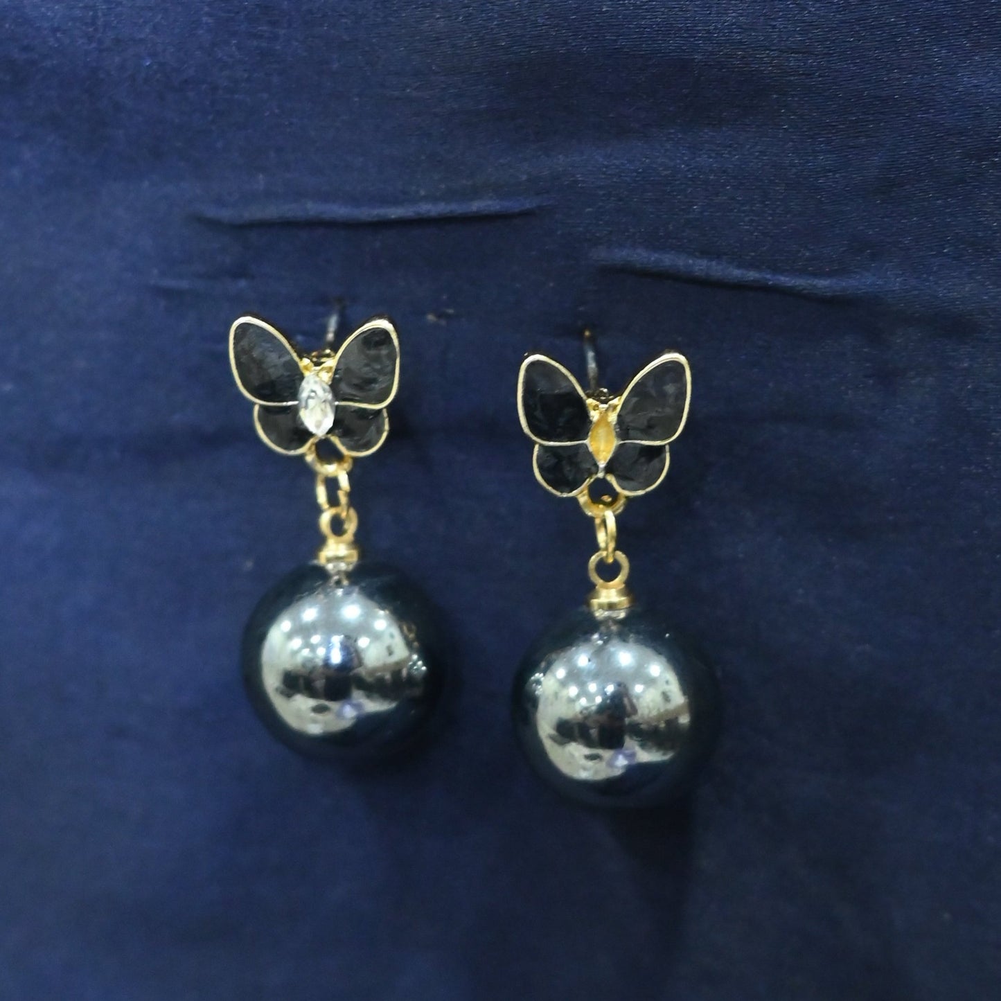 GehnaBuzz Butterfly Black Pearl Dangler Earring