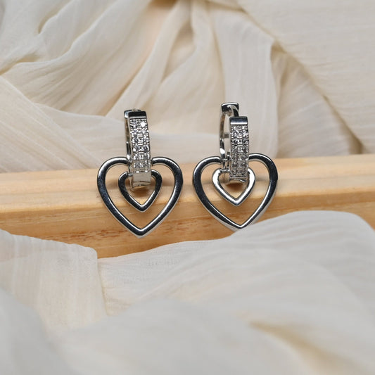 GehnaBuzz Heart Loop in Hoop Earrings