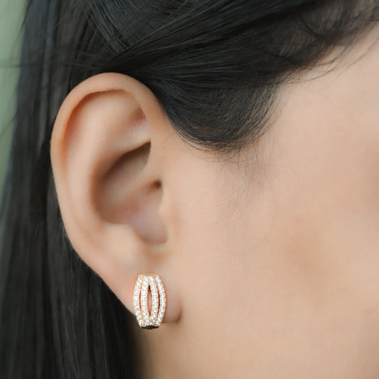 GehnaBuzz 4 Line Stylish Stud Earring