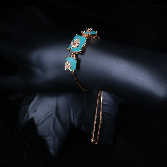 GehnaBuzz Exquisite Turquoise Bracelet