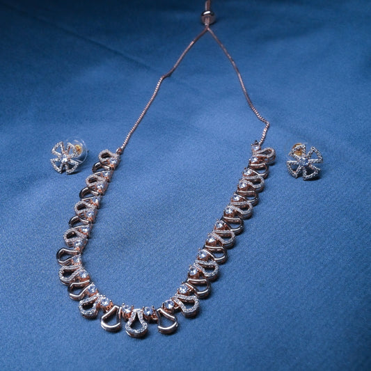 GehnaBuzz Enchanting Designer NeckLace