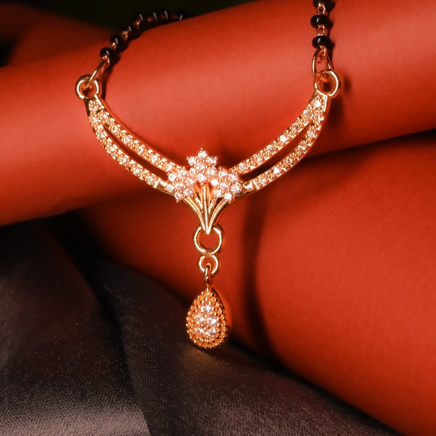 GehnaBuzz Enticing Crystal Drop Floral Mangalsutra