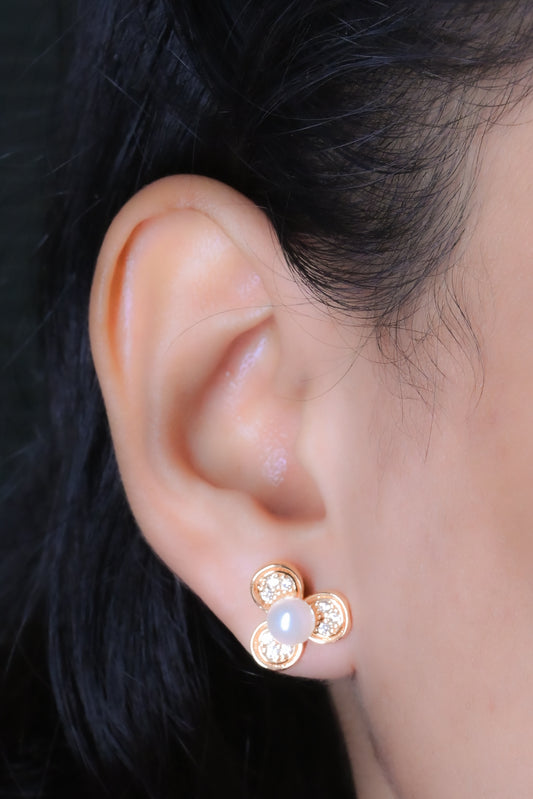 Gehnabuzz Blooming Petal Pearl Earring