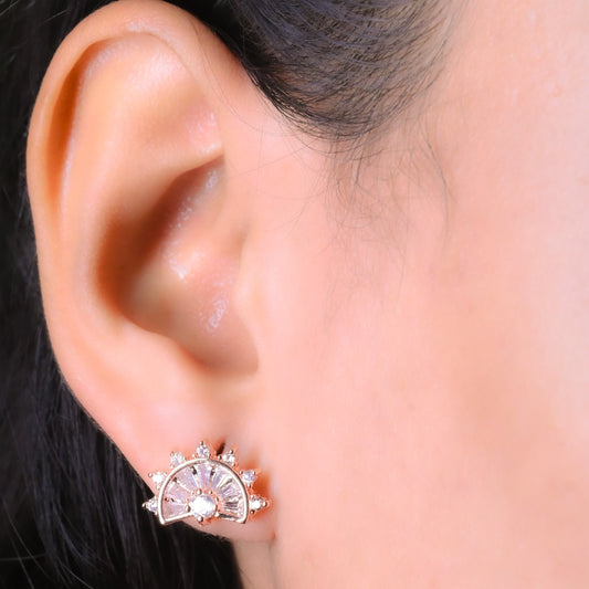 GehnaBuzz Sparkling Semi Circle Wheeler Earring