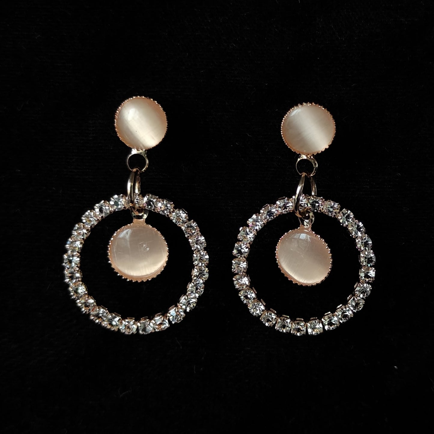 GehnaBuzz Sparkling Studded Circular Earrings