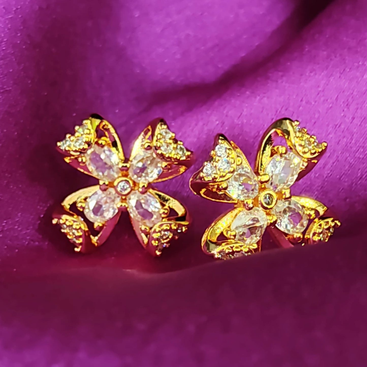 GehnaBuzz Magnificent Folded Petal Earrings