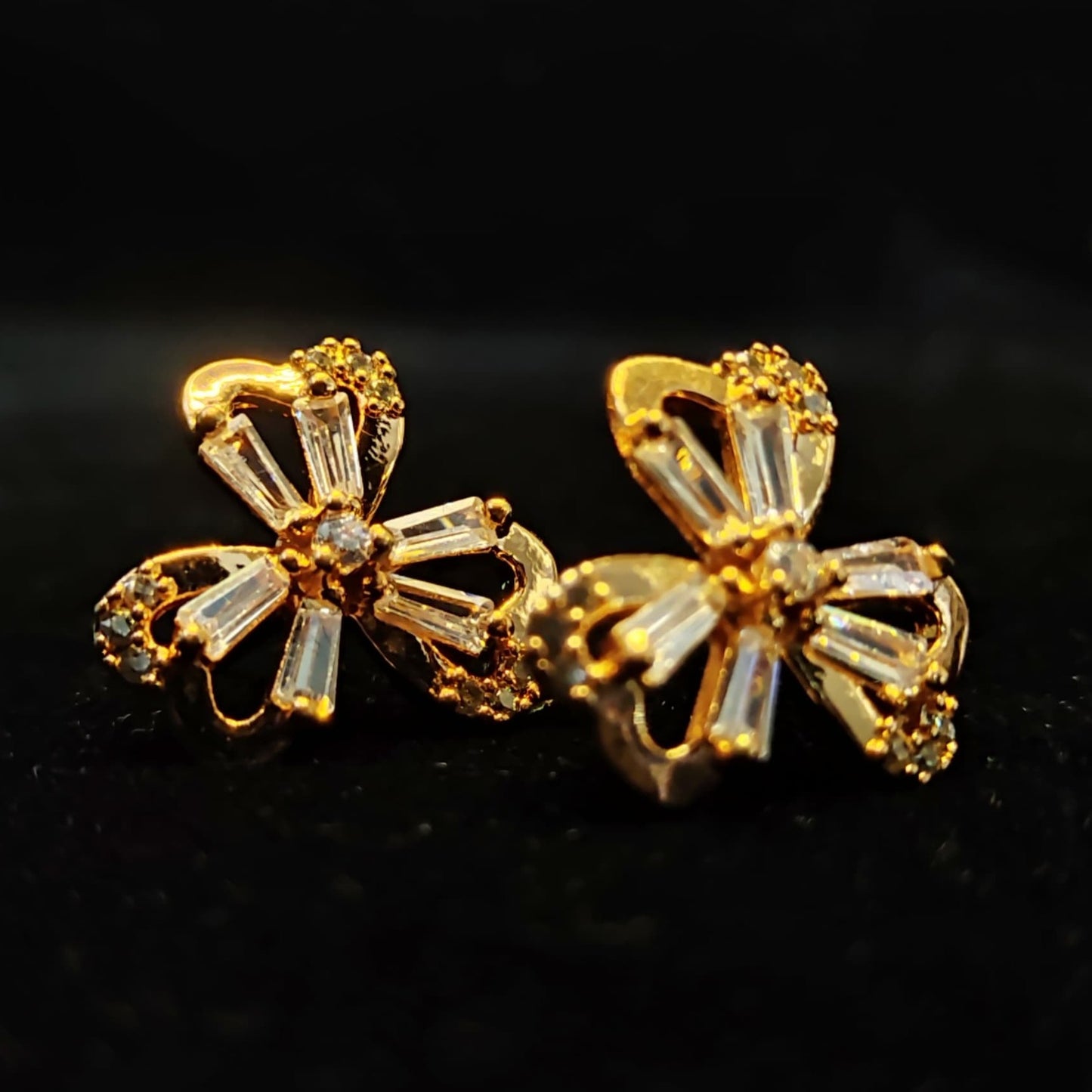 GehnaBuzz Mesmerizing Double Effect Designer Earrings