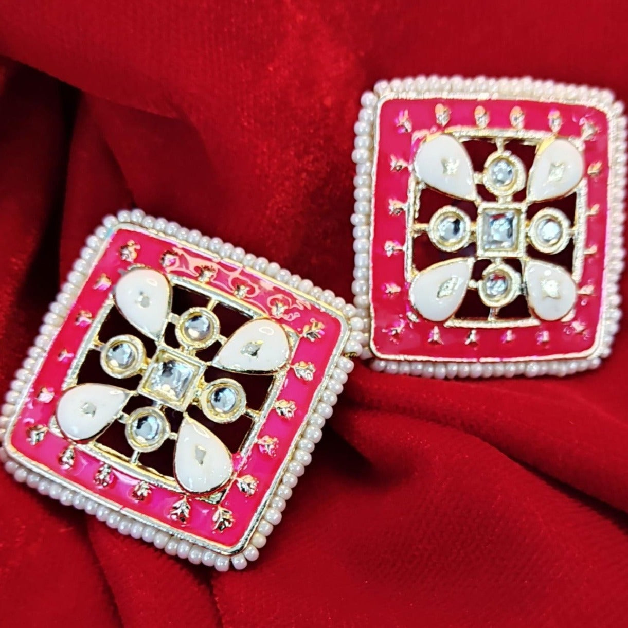 GehnaBuzz Meenakari Work Stylish Red Earrings