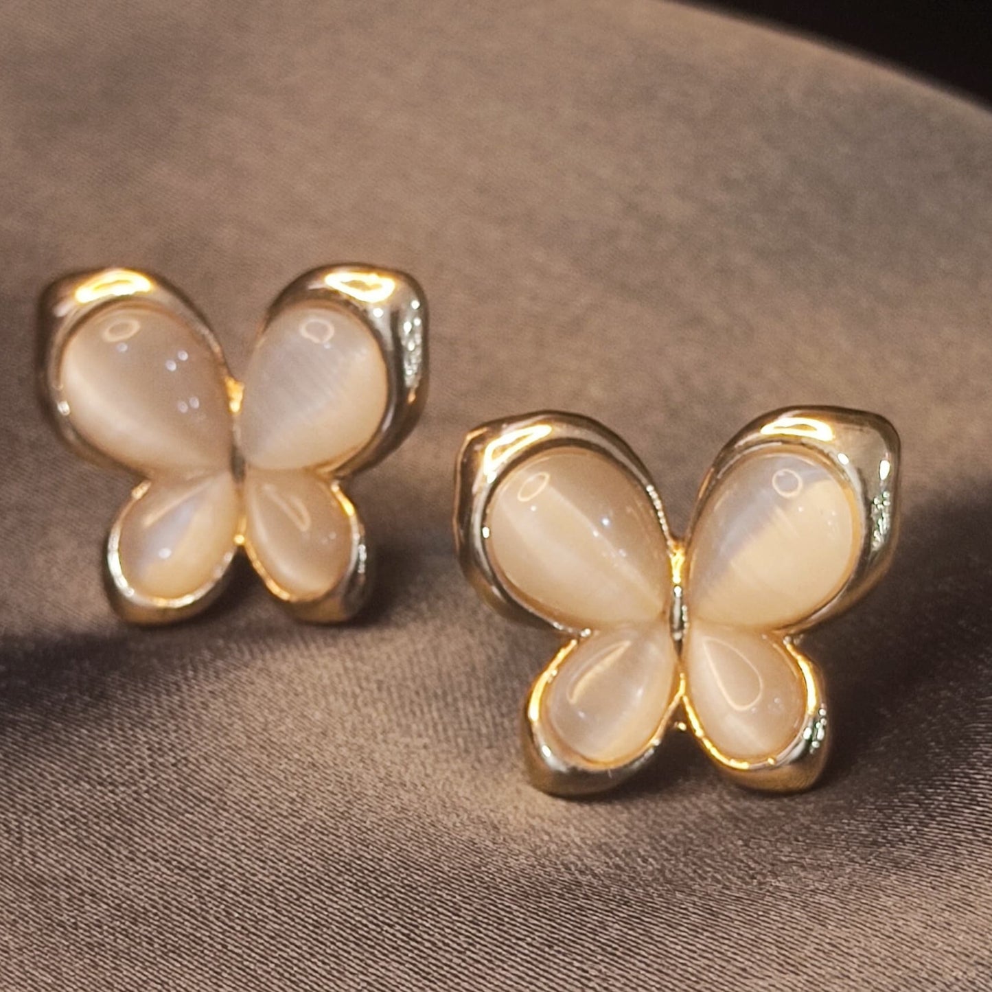 GehnaBuzz Eternal Stylish Butterfly Earrings