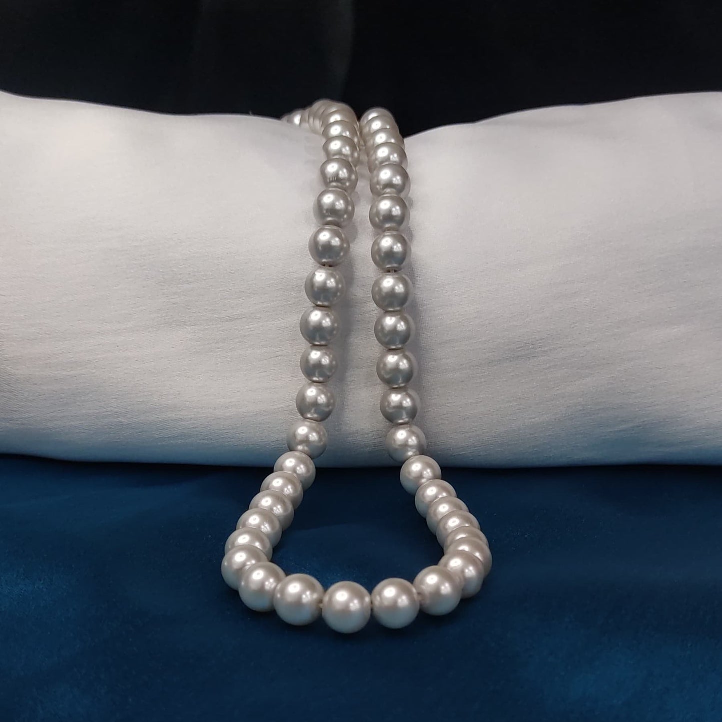 GehnaBuzz Oomph White Pearl Stone Necklace